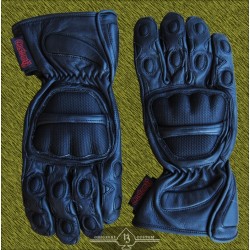 Guantes de piel con refuerzos de carbono