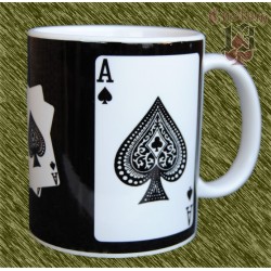 Taza de porcelana, Naipe.