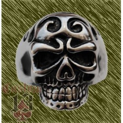 Anillo de acero, calavera tribales