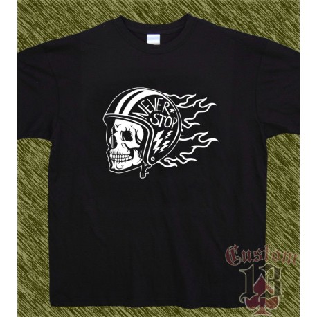 Camiseta negra, calavera never stop