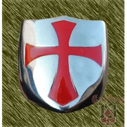 Anillo de acero, escudo con cruz