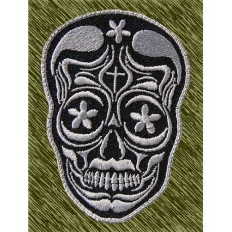 Parche bordado, calavera mexicana gris