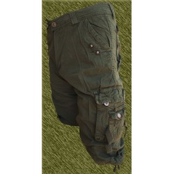 Pantalón corto cargo multibolsillos verde