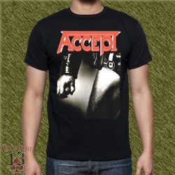 Camiseta negra, accept, balls to the wall