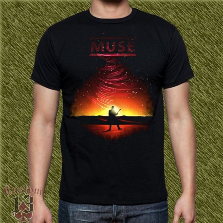 Camiseta negra, muse, amanecer