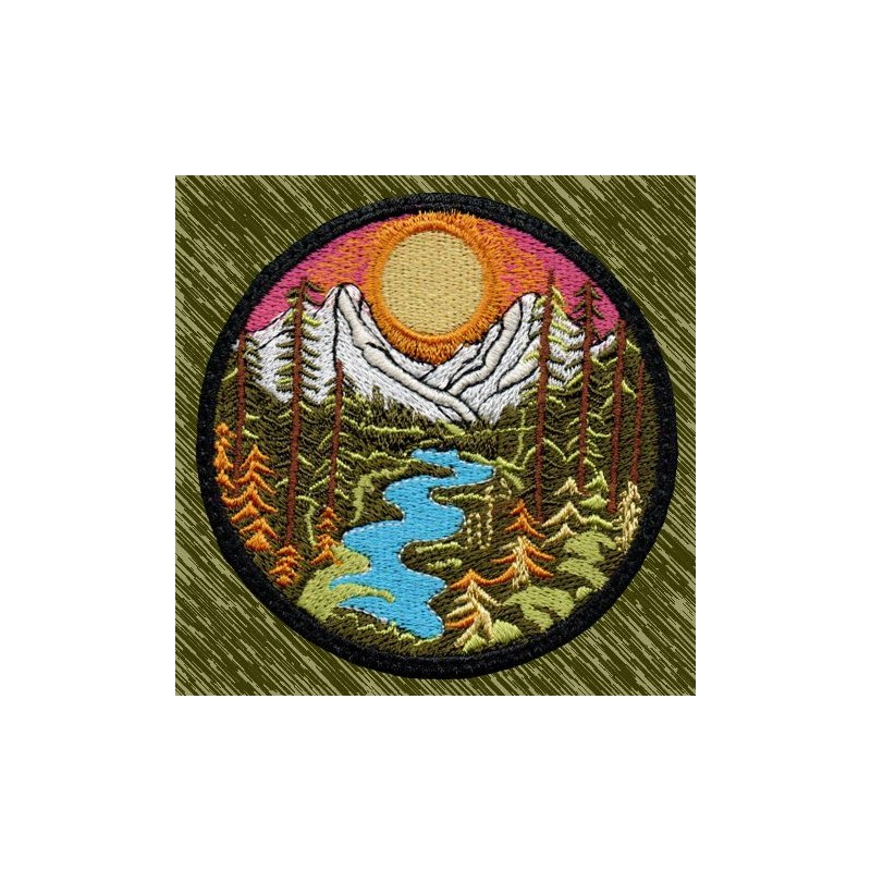 parche bordado senderista, paisaje