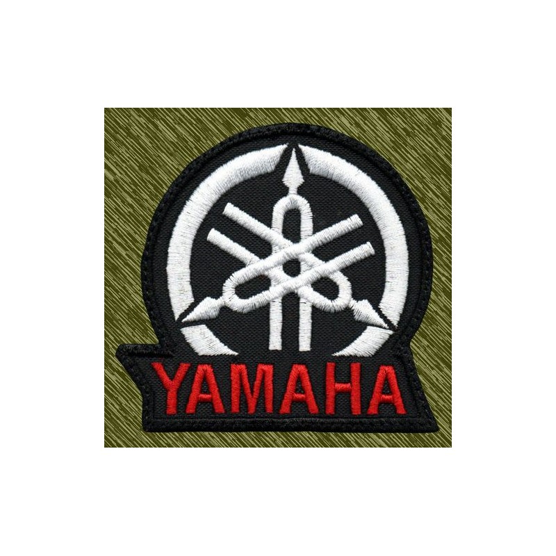 Parche bordado, Yamaha logo, blanco y rojo