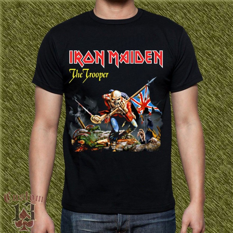 Camiseta Iron Maiden, the trooper sin fondo